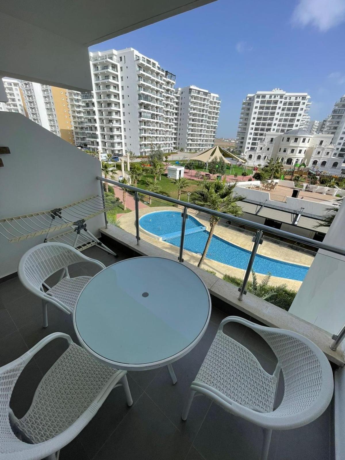Blue Apartment In 5* Ceasar Resort Trikomo Exterior photo
